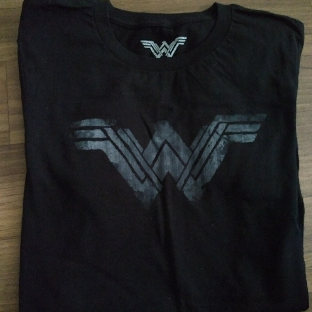 Wonder Woman logo t-shirt